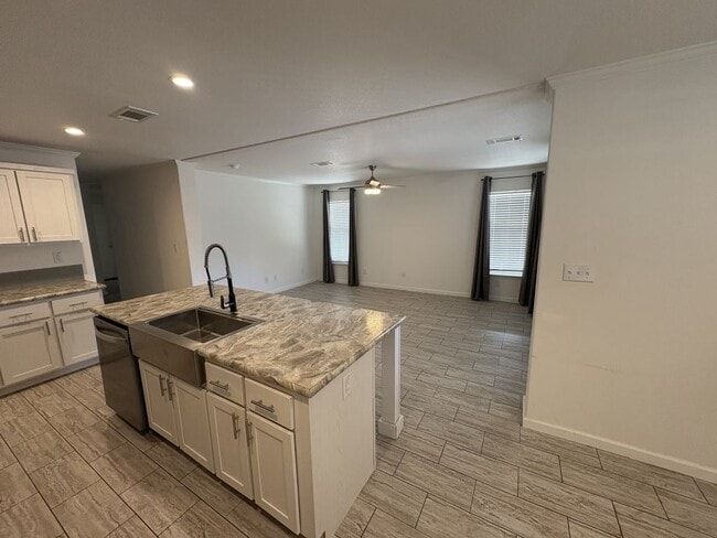 Photo - 7501 142nd Ave N