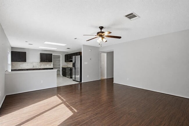 Photo - 7900 Rosenberry Dr