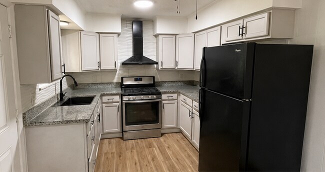 Photo - 3 Bedrooms • 2 Bathrooms • $1,275/mo
