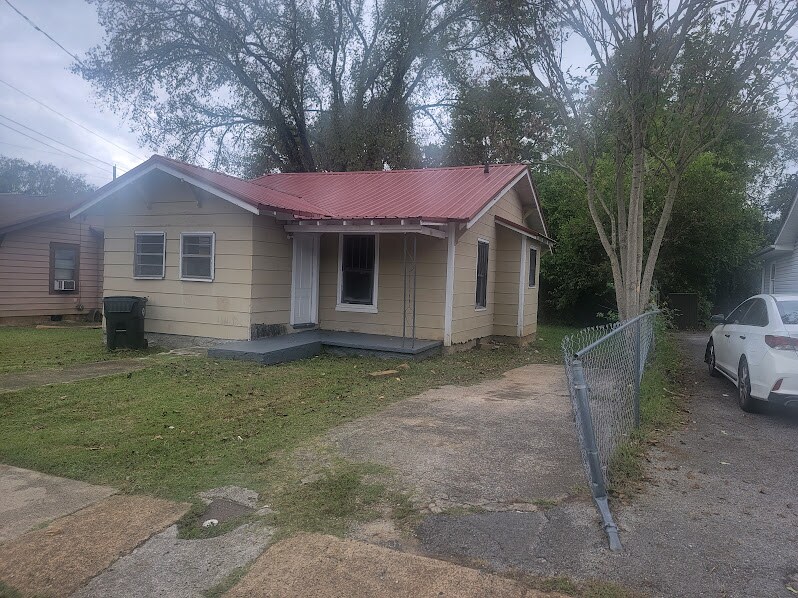 Photo - 1003 Sheridan Ave