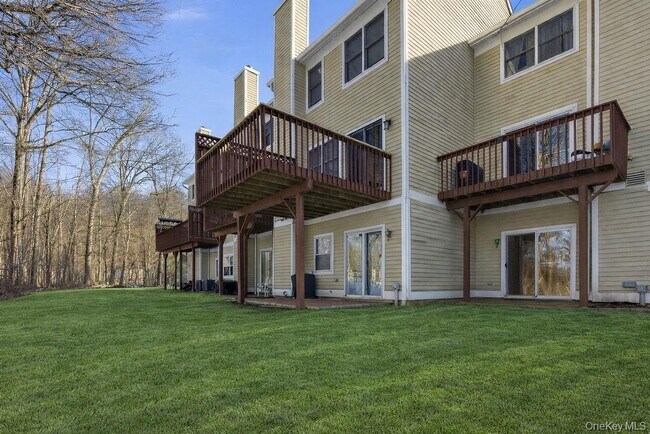 Photo - 305 Glenwood Dr