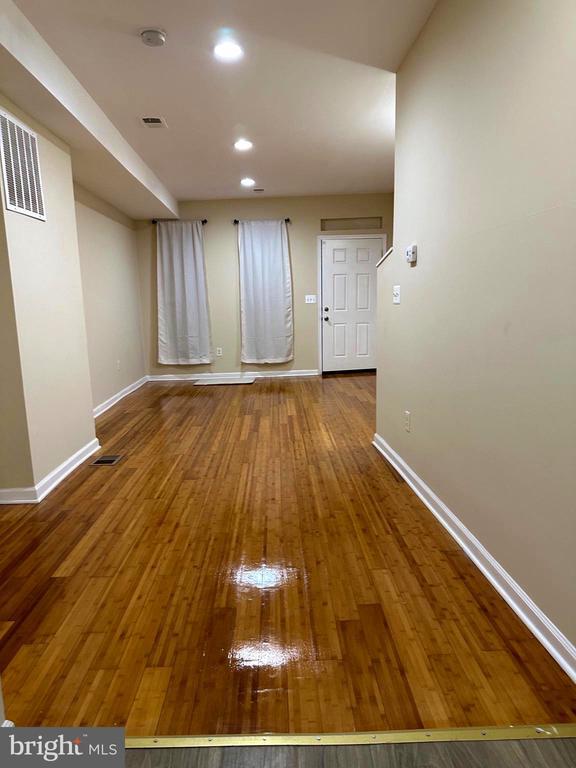 Photo - 335 N Stricker St