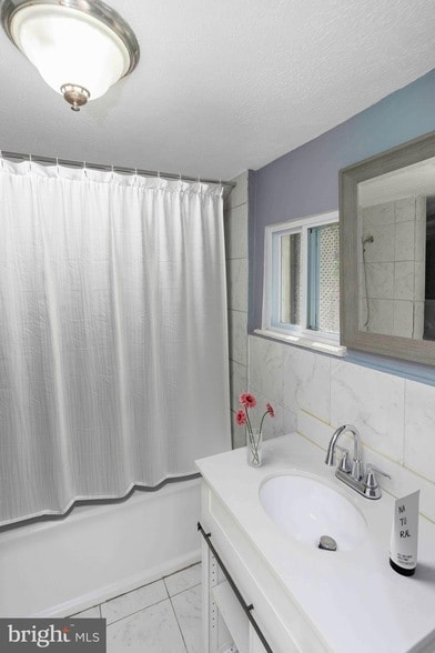 Photo - 244 N Felton St