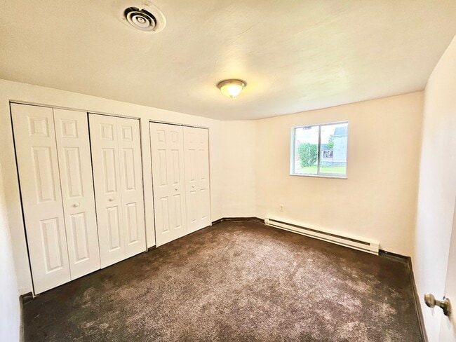 Photo - 415 N 4th St