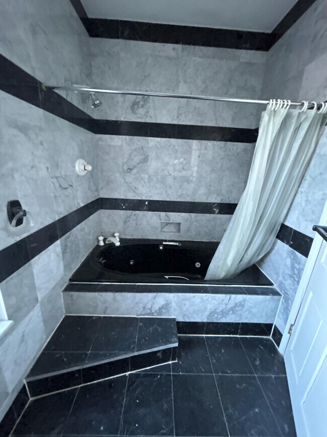 Photo - 814 N 2nd St