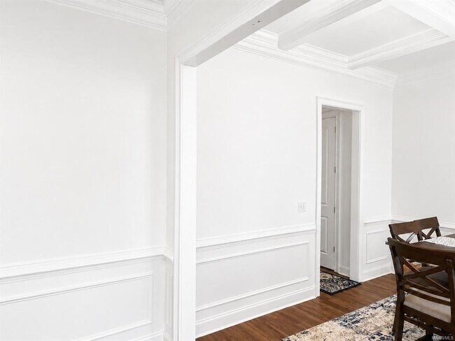 Photo - 9373 Paxton St