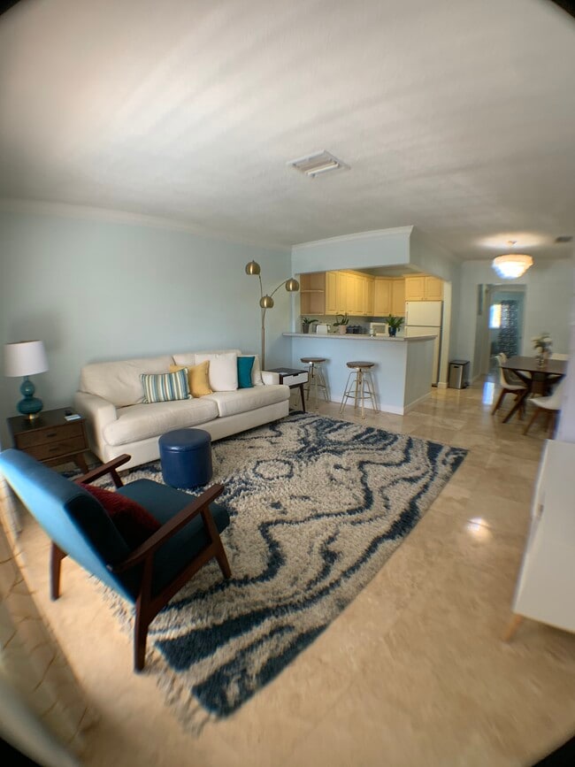 Photo - 3215 NE 15th St Unit 204