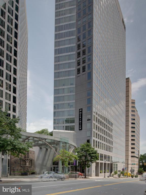 Building Photo - 1111 19th St N Unit 1509