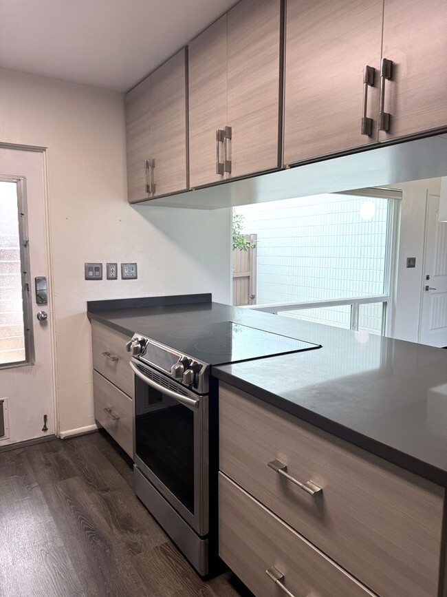 Photo - Koko Isle Circle - Renovated 3 bedroom, 2.5 bath townhome with carport