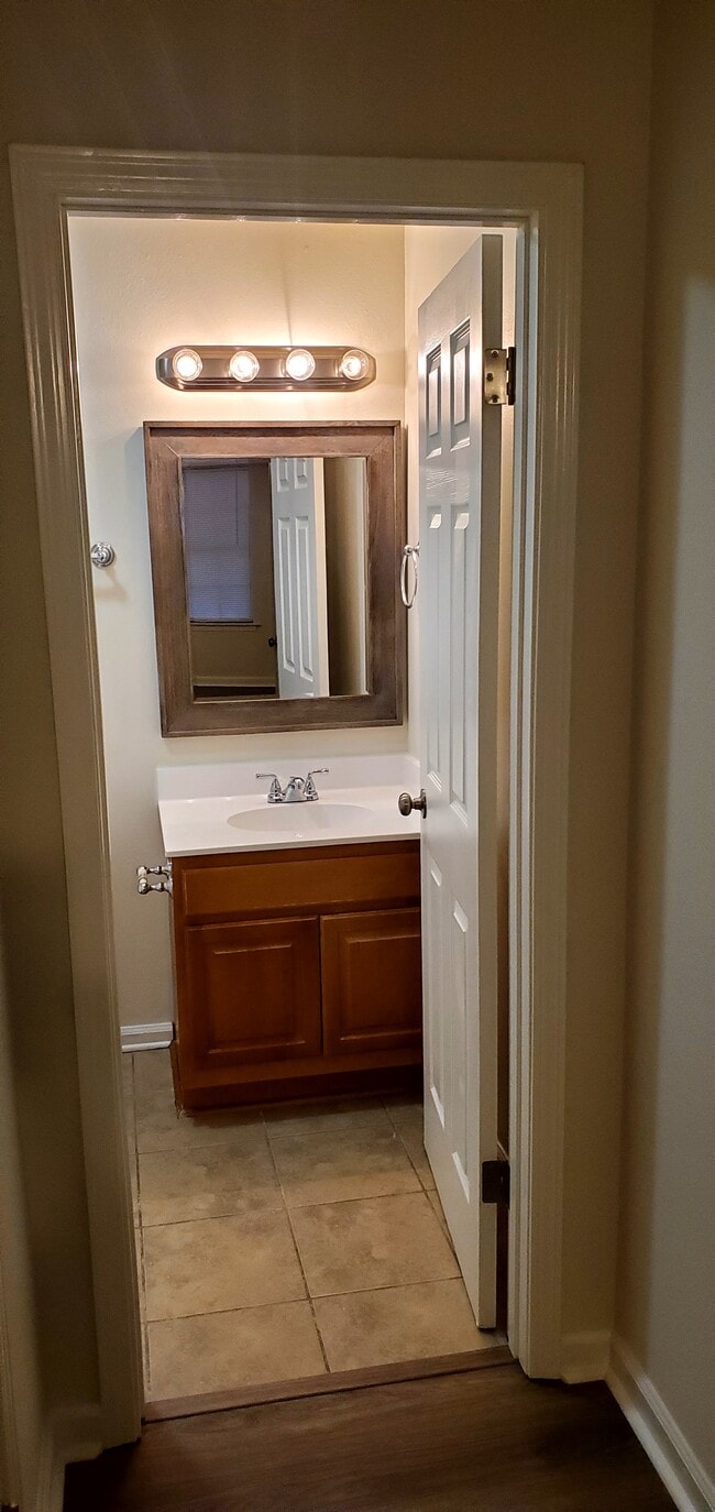 Photo - 6337 Quinn Dr Unidad A