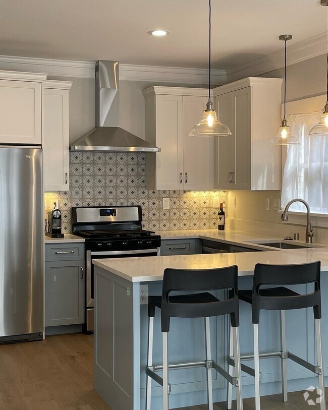 Building Photo - 2811 P St Unit 1 Rental