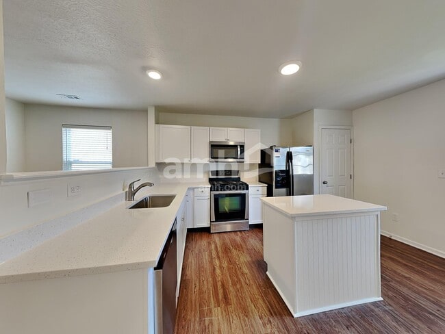 Photo - 1245 Cloverview St