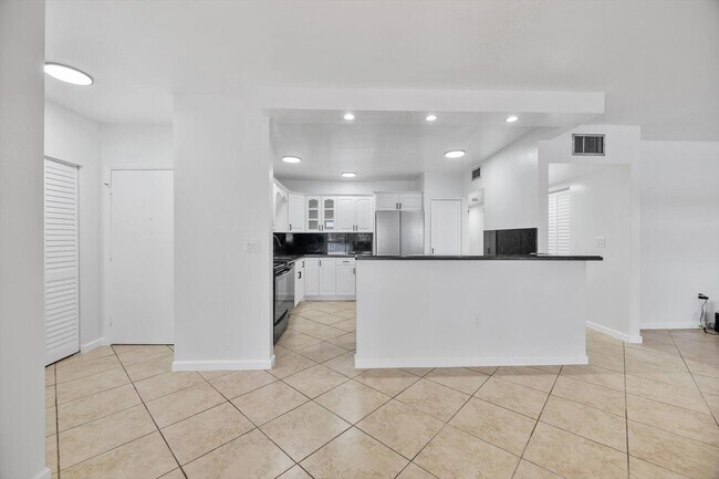 Photo - 740 NE 199th St Unit 205G