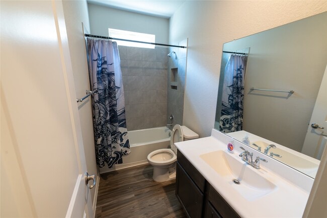 Photo - 1258 Sandstone Hls Dr