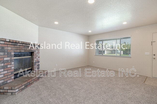 Photo - 354 Blossom Dr