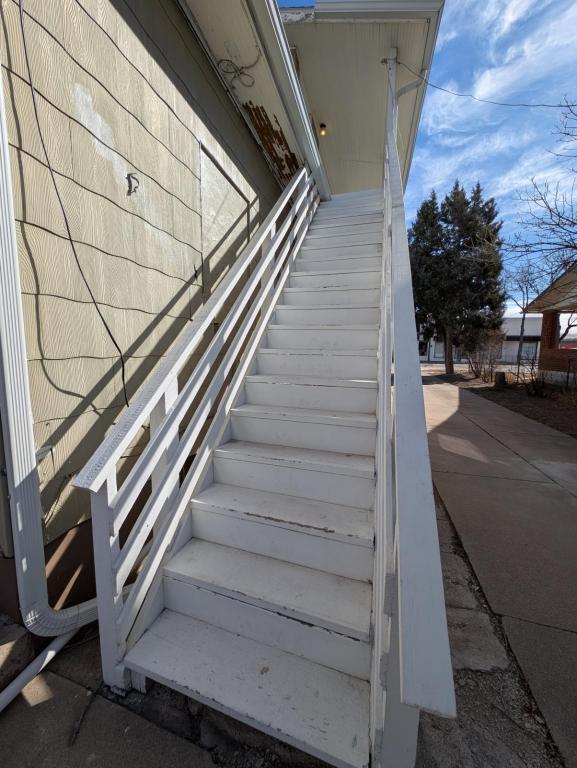 Photo - 323 N 4th St