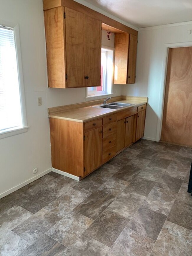 Photo - 321 Normal Ave