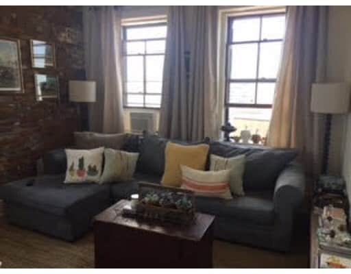 Building Photo - 46 Revere St Unit 5