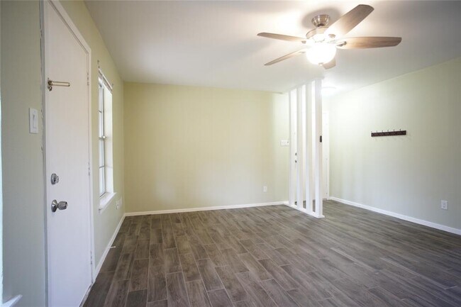 Photo - 12725 Dakota Ln