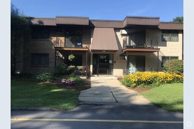 Building Photo - 501 Brook Village Rd Unit 15 Rental