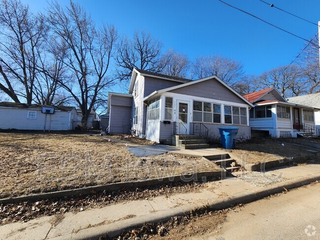 Building Photo - 207 Norwood Ave Rental