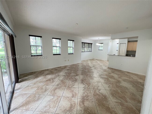 2490 Centergate Dr