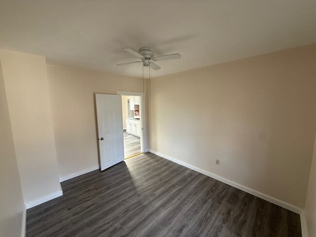 28 Harris St Unit 2