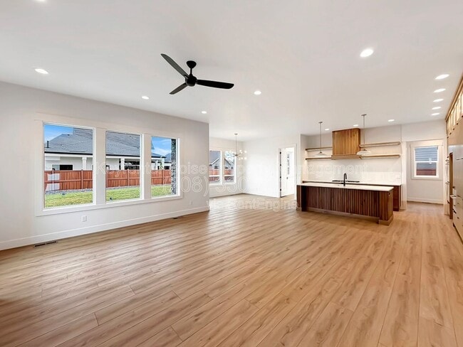 Photo - 819 N Danville Ave