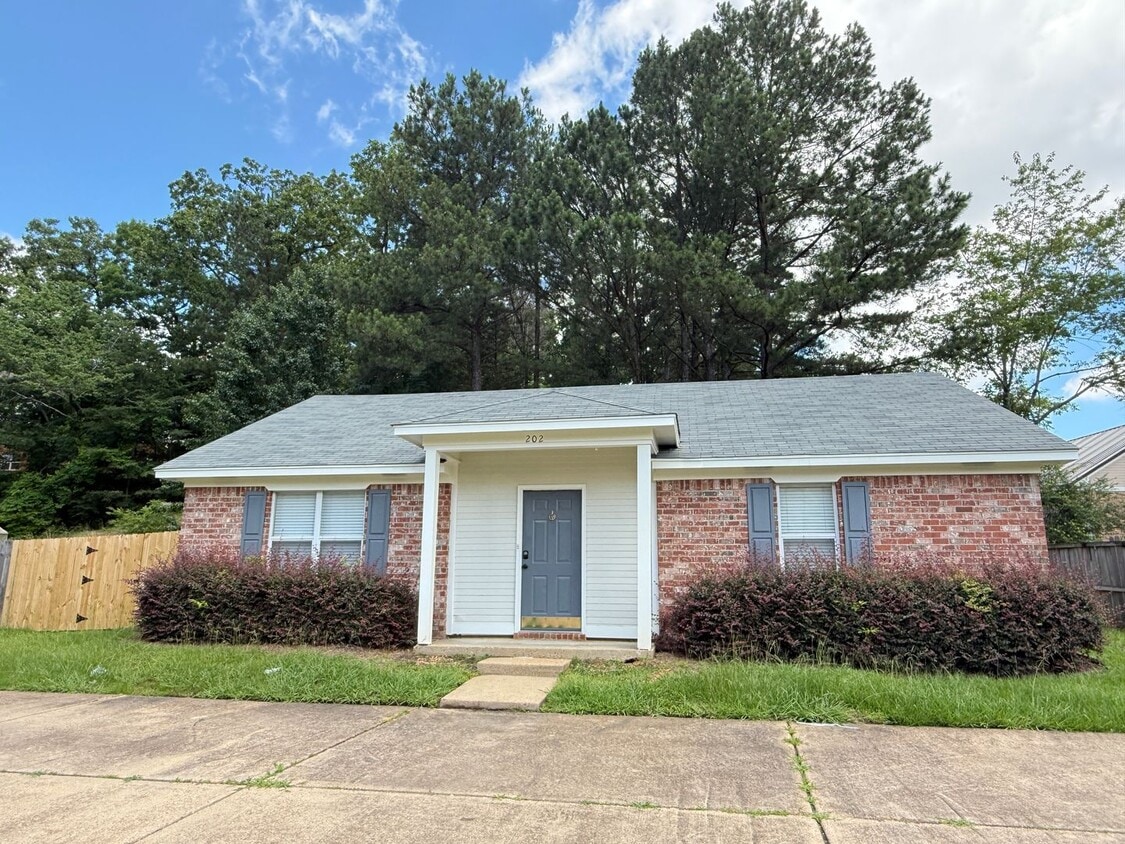 2BR/2BA House For Rent - 2BR/2BA House For Rent