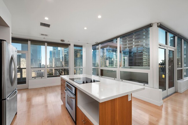 Stunning Views From Spacious Little Italy ... - Stunning Views From Spacious Little Italy ... House