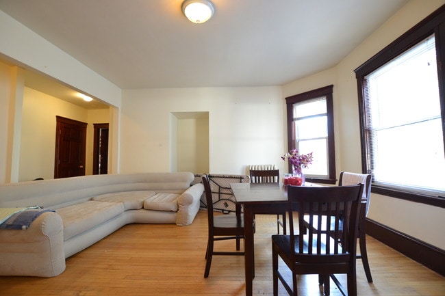 Photo - 331 Faneuil St