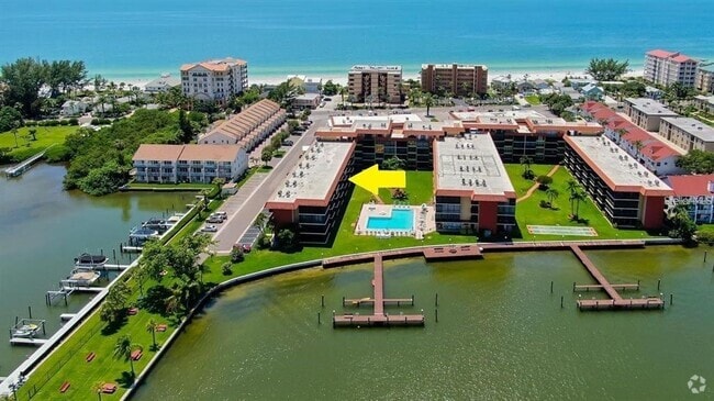 Building Photo - 19701 Gulf Blvd Unit 328 Rental