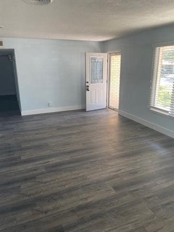 Photo - 4300 Mackey Dr