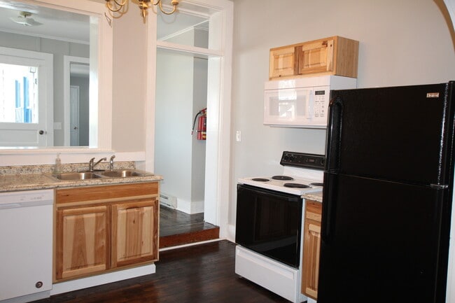 Photo - 266 State St Unit 266 State St Apt 1