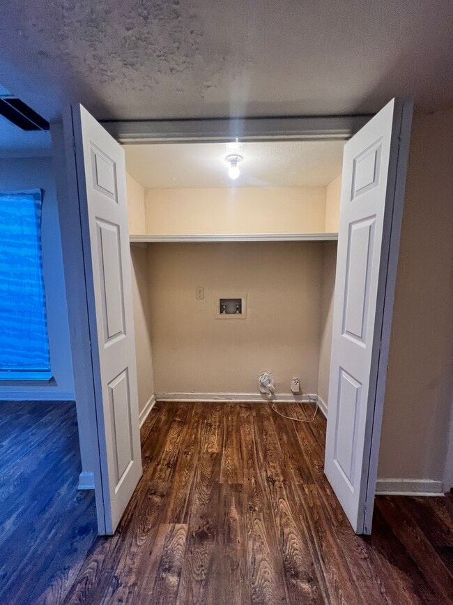 Photo - 6271 Woodrun Pl