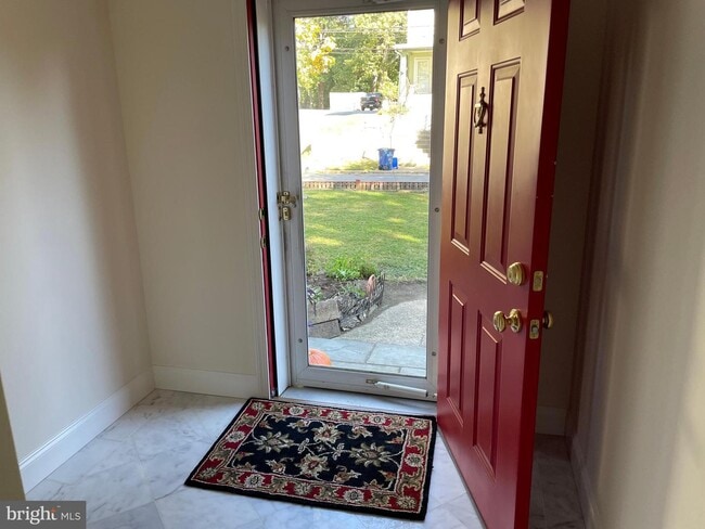 Photo - 610 Ritchie Ave