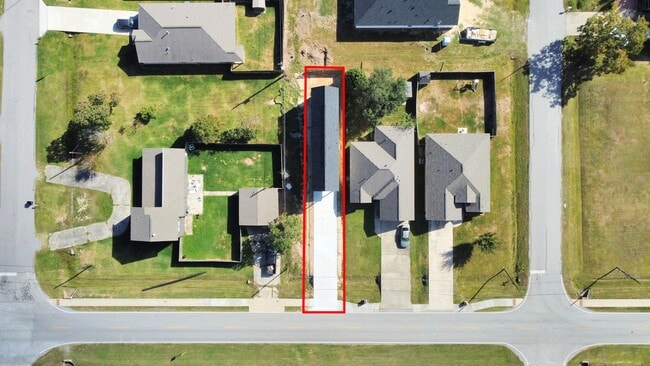 Photo - 1110 E Main St