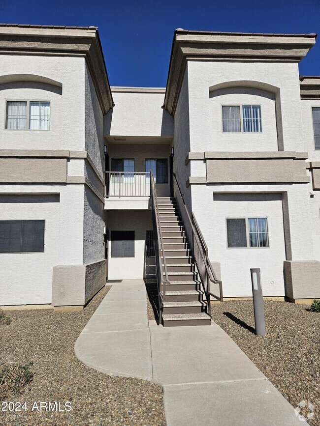 Building Photo - 1941 S Pierpont Unit 2141 Rental