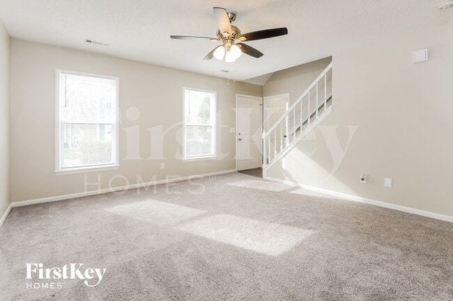 208 Guinevere Ct