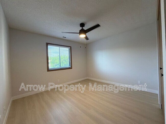 Photo - 2380 N 44th St Unit 9