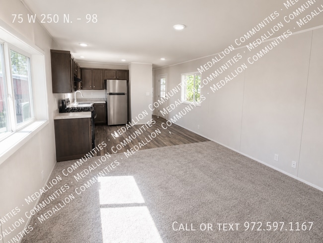 Photo - 75 W 250 N
