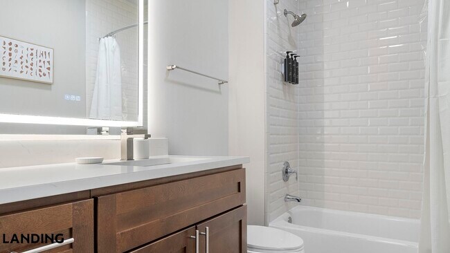 Photo - 2420 Peachtree Rd NW Unidad 1130