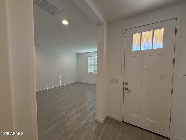 Photo - 1538 W Carmen St