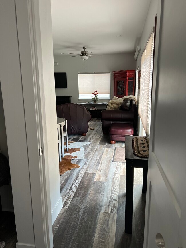 Photo - 310 Snake River Dr