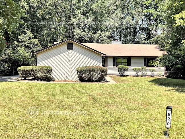 Building Photo - 820 Cedar Lake Dr SE Rental