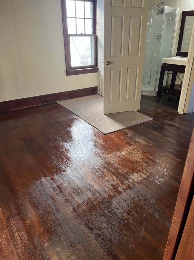 Photo - 507 S Lewis St