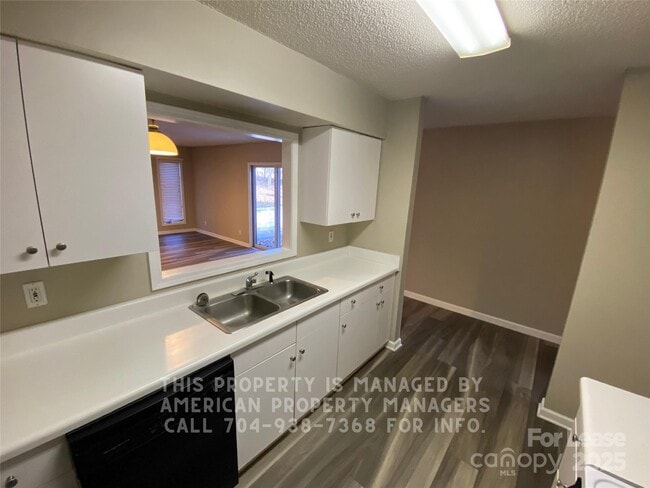 Photo - 152 Purple Finch Ln