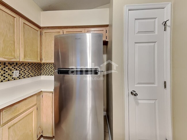 Photo - 815 Park Trail Dr