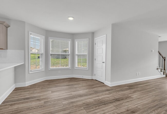 Photo - 237 W Point Dr