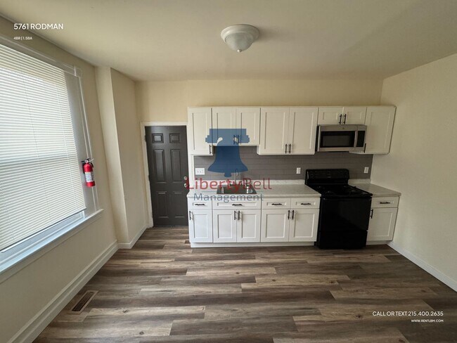 Photo - 5761 Rodman St